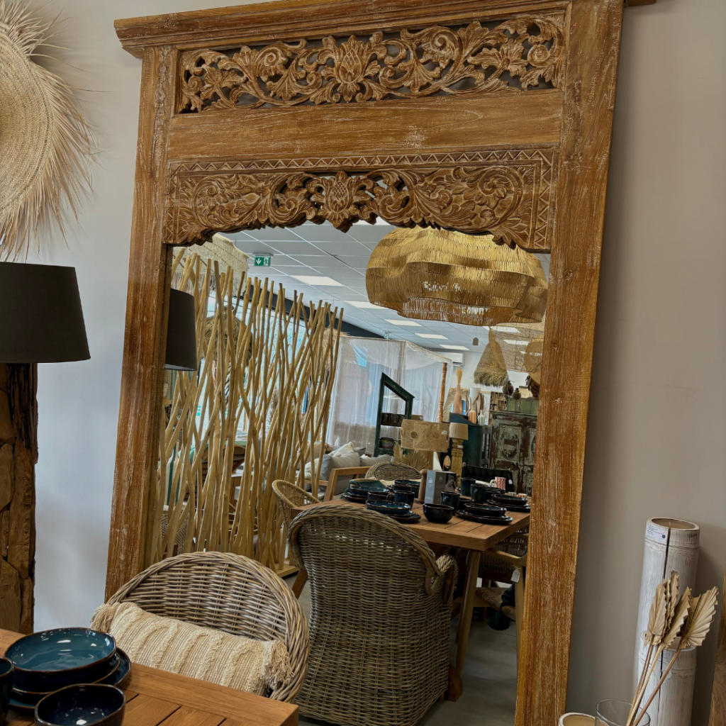 Miroir en bois sculpté – décoration du monde KarpeDiem Deko Chambéry